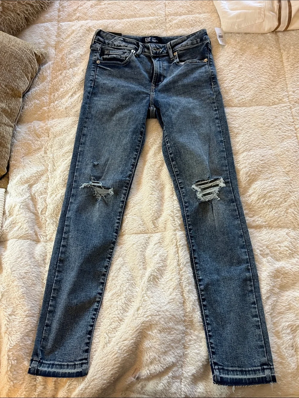 GAP Medium Dark Blue Skinny Jeans